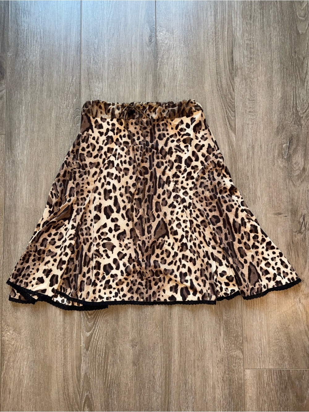 Blumarine Leopard Print %100 silk skirt